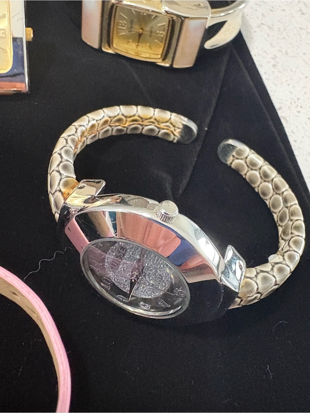 Mixed Lot of Women's Watches with Blue, Pink & Tan Straps - Picture 7 of 16